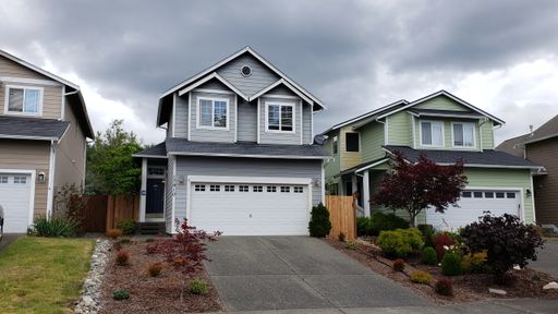 Inviting 3bed/2bath Home in Bonney Lake!