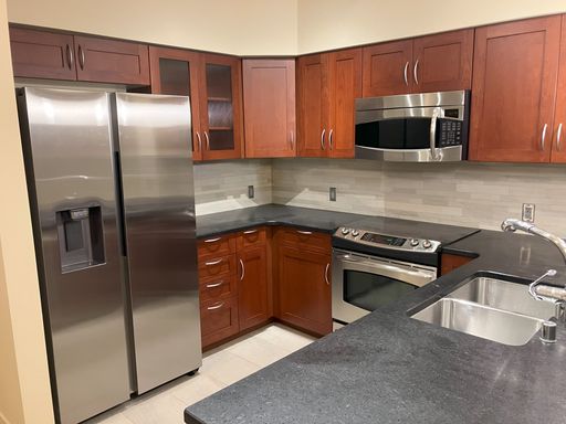 Spacious 1 Bedroom + Den with Parking & Storage in the Heart of Ballard! – photo 1