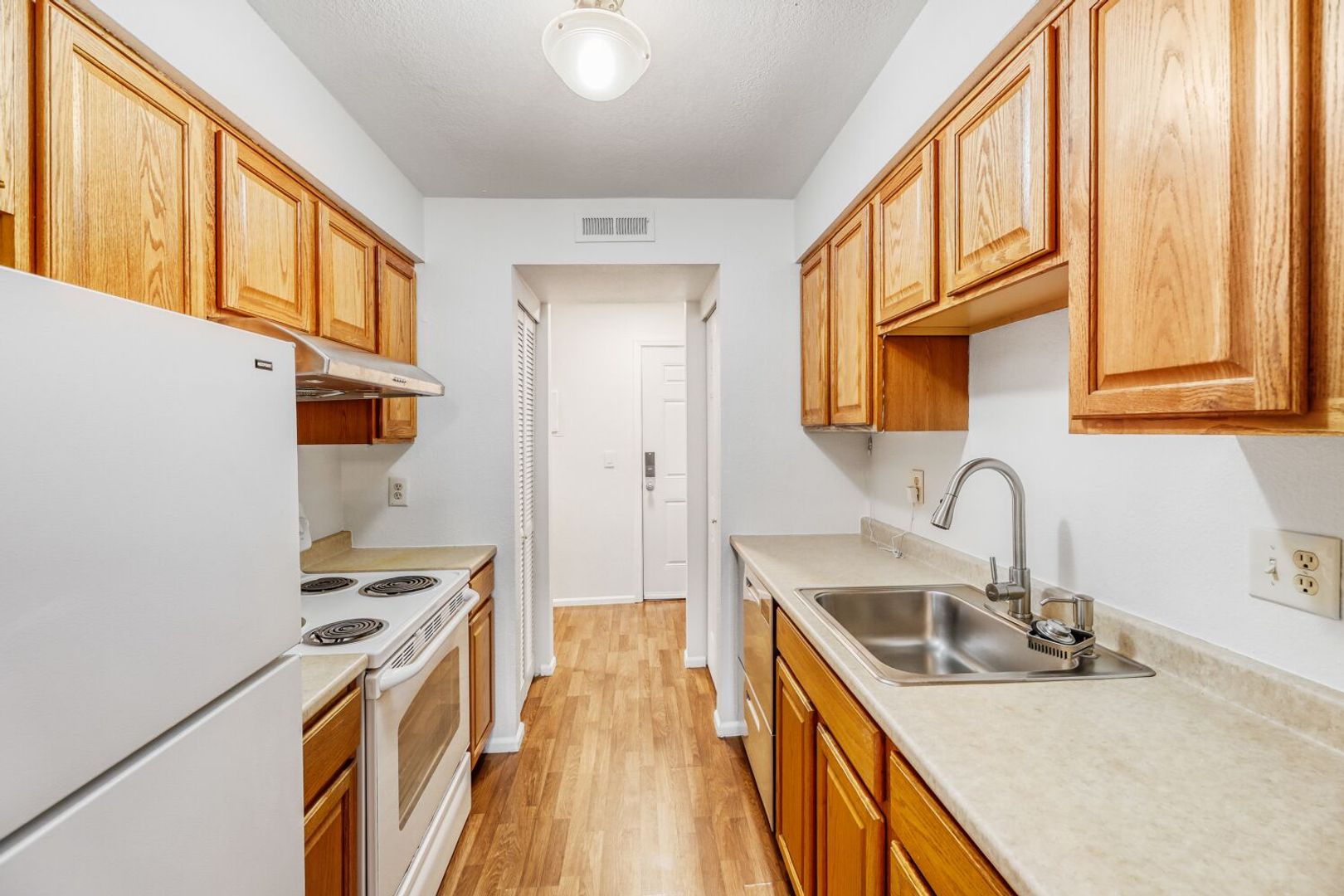 Kirkland Condo: 12515 NE 145th Pl Unit D120