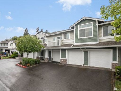 Excellent 2 Bed Seatac Condo With Tons of Amenities! – photo 1
