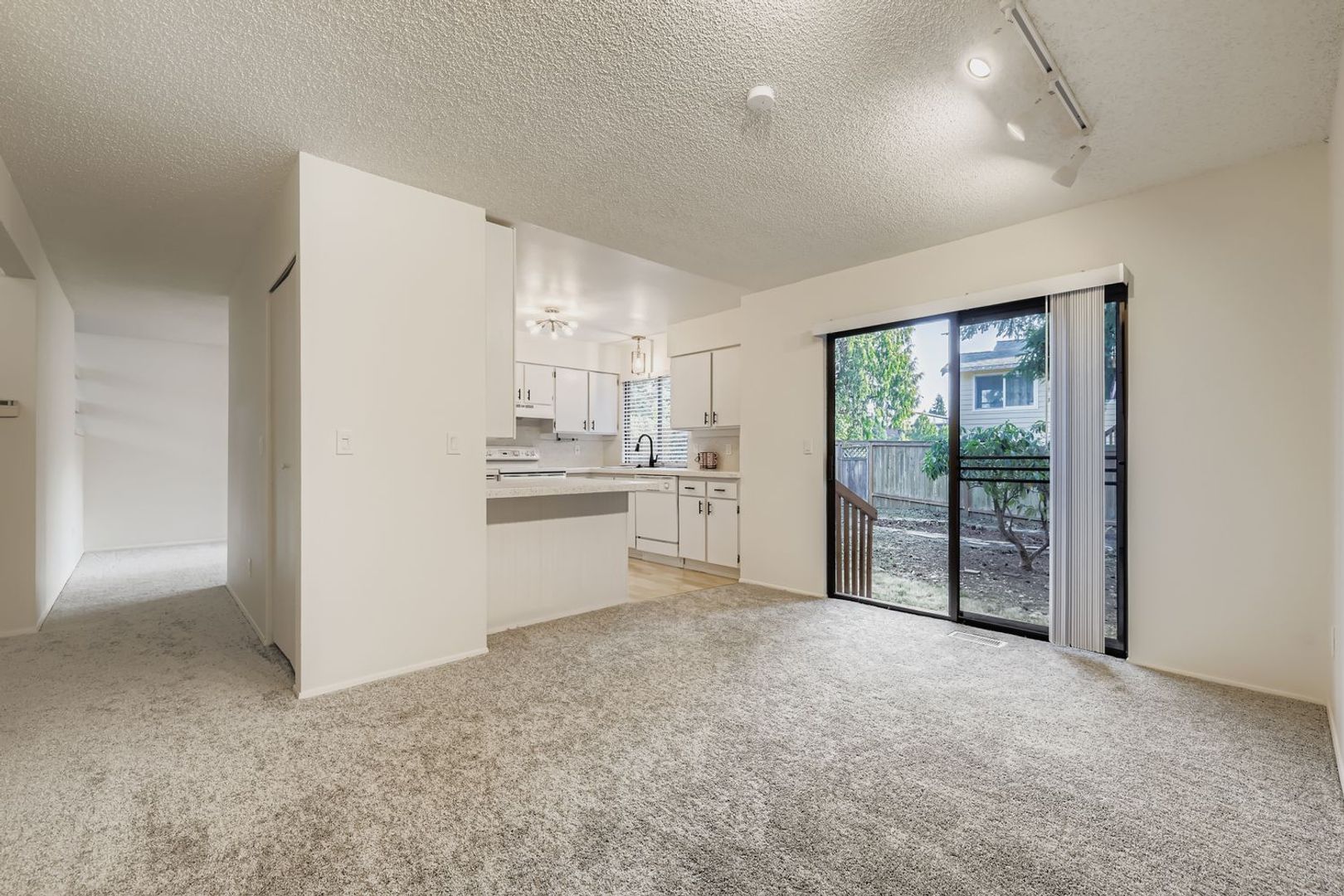Kirkland House: 8129 NE 131st St