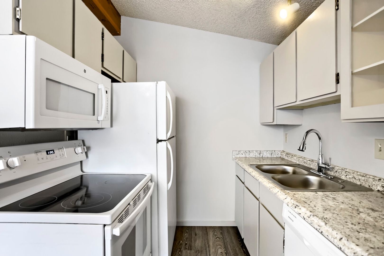 Seattle Apartment: 4506 3rd Ave NW