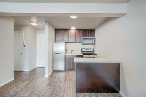 Ground Floor 1bed/1bath Apartment in North Beacon Hill! – photo 1