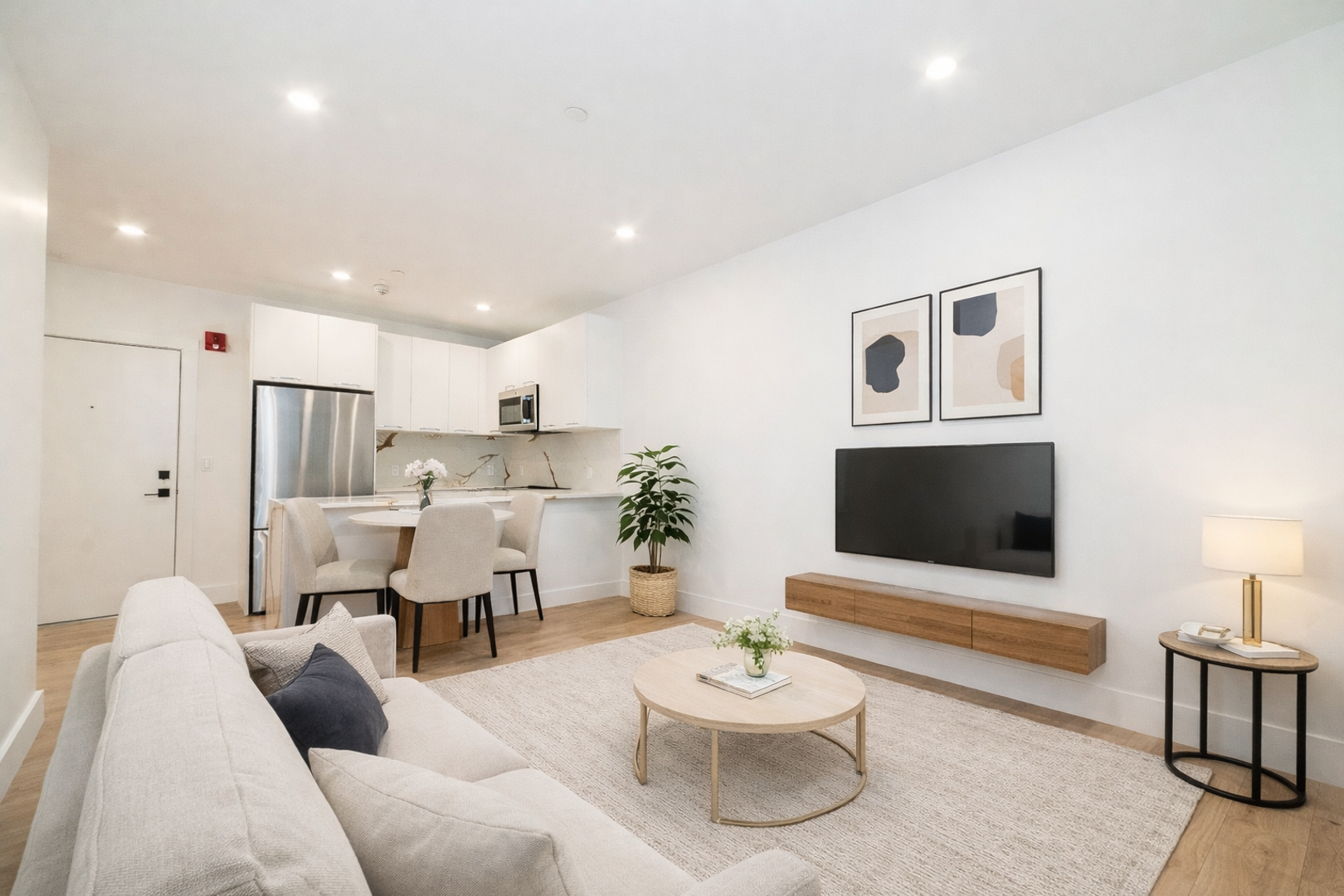 WHITE PLAINS Apartment: 37 LAKE STREET