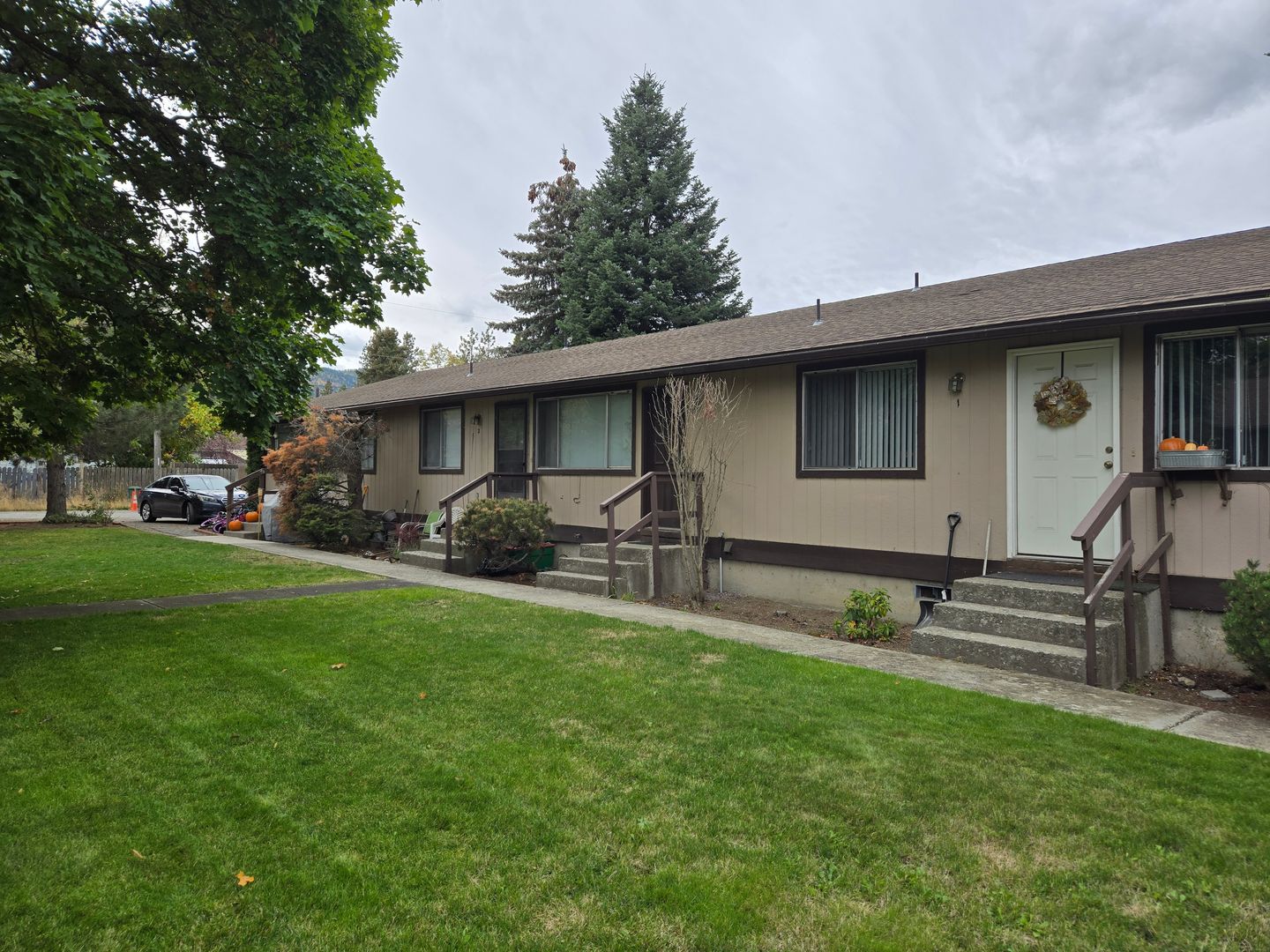 Post Falls Apartment: 1906 E Coeur d'Alene Ave