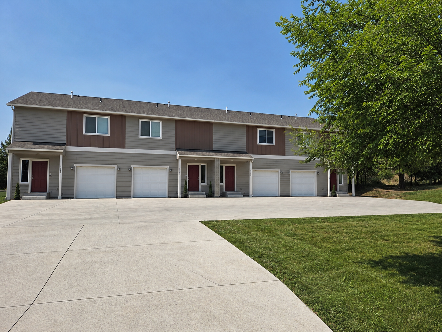 Rathdrum Apartment: 7170-7174 W Heritage Street