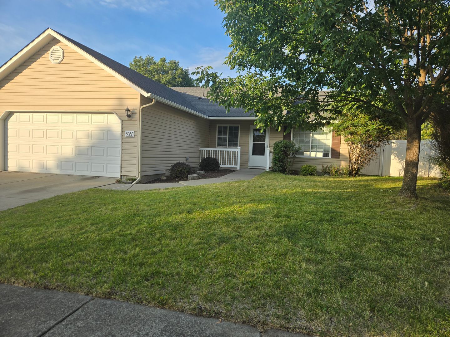 Post Falls House: 5027 W Lemonwood Lane