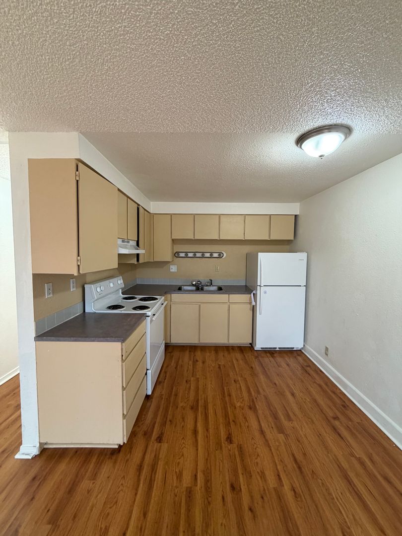 Klamath Falls House: 2124 Arthur  Street, #16