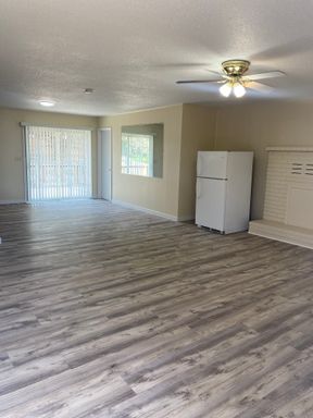 Private room with your own bathroom in a professionally managed co-living home.