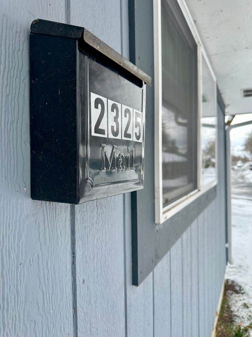 Klamath Falls House: 2325 Home