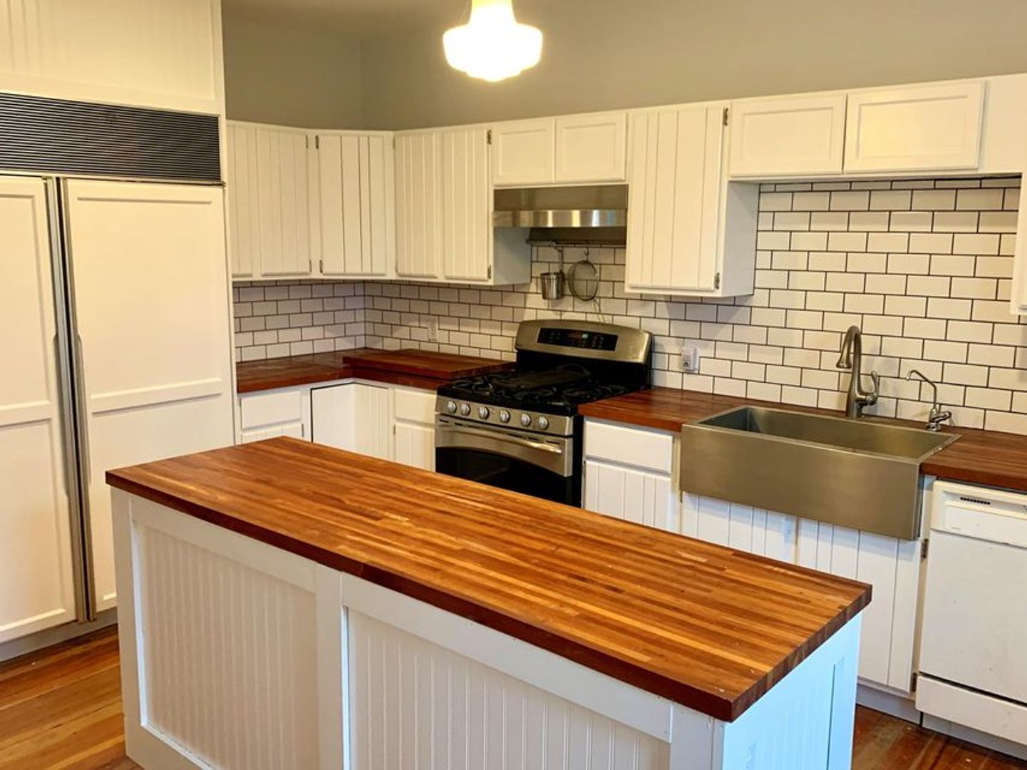 Twin Lakes House: 317 E Hunt Ave