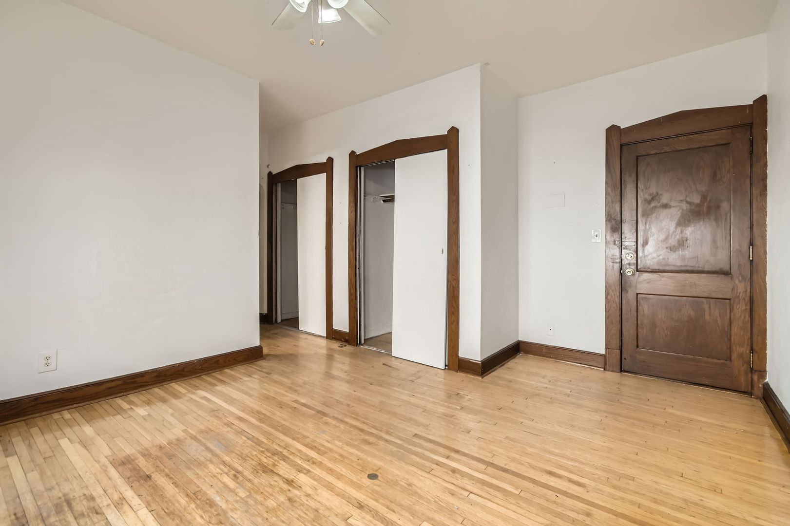 St. Paul Apartment: 1708 Grand Avenue