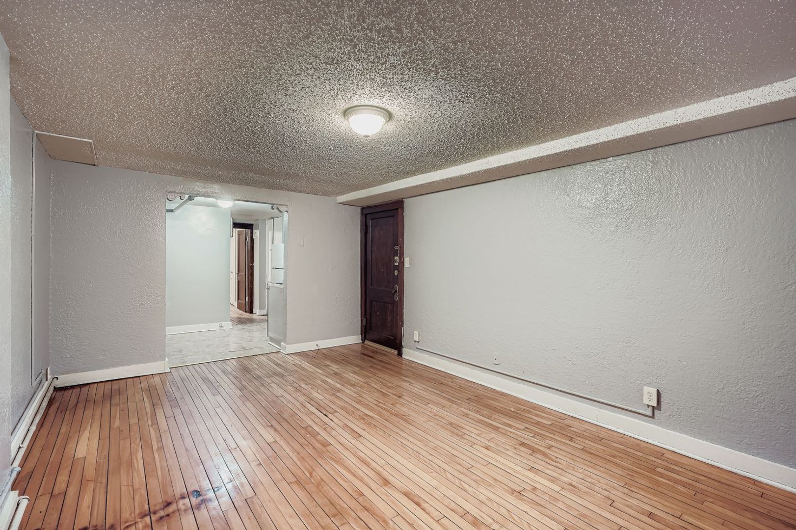 St. Paul Apartment: 711 Grand Avenue