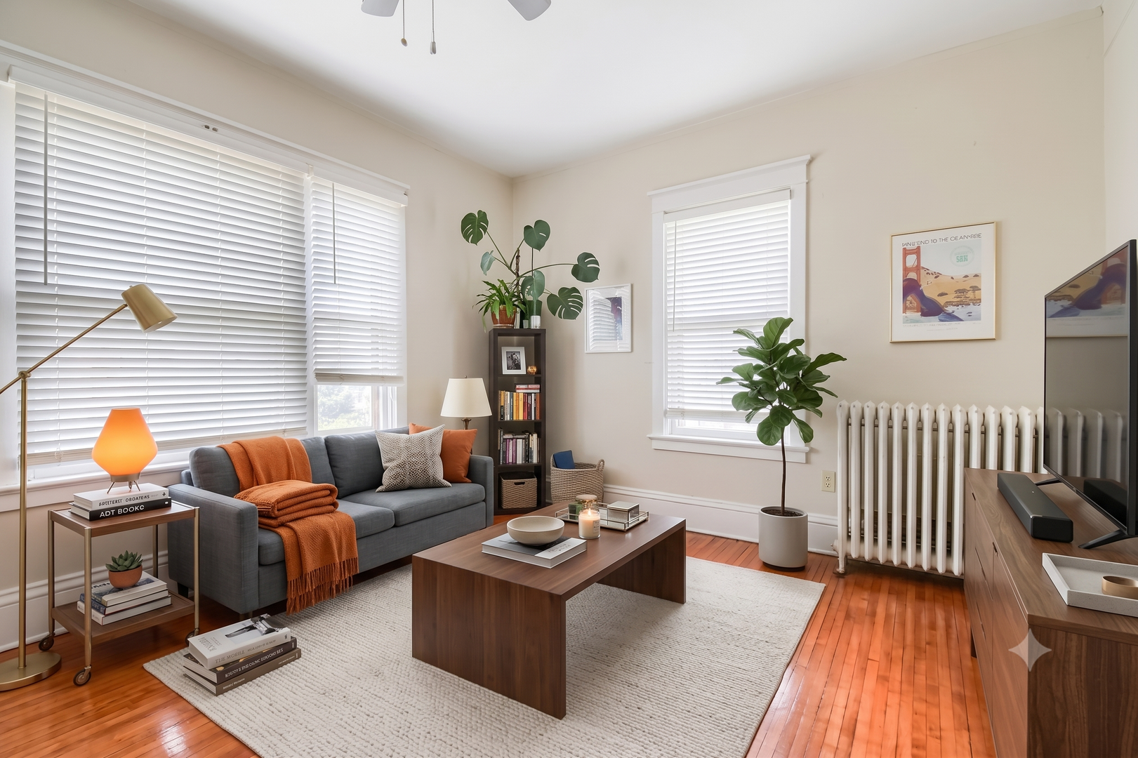 Minneapolis Apartment: 2609 Hennepin Ave