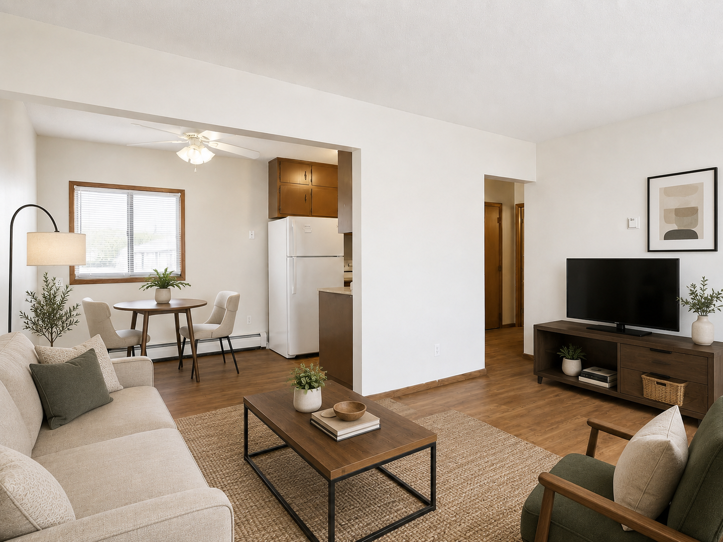 Minneapolis Apartment: 3100 Bloomington Ave South