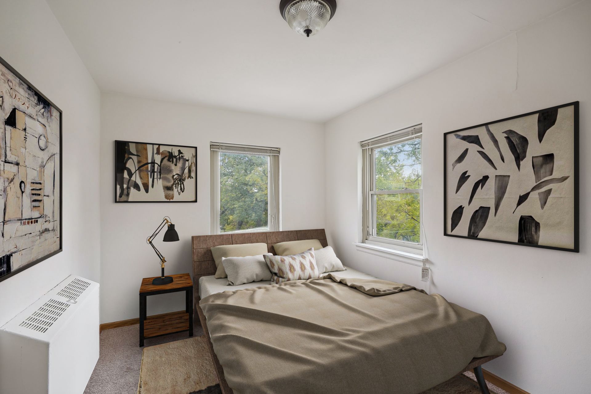 St. Paul Apartment: 483 West Lynnhurst Ave