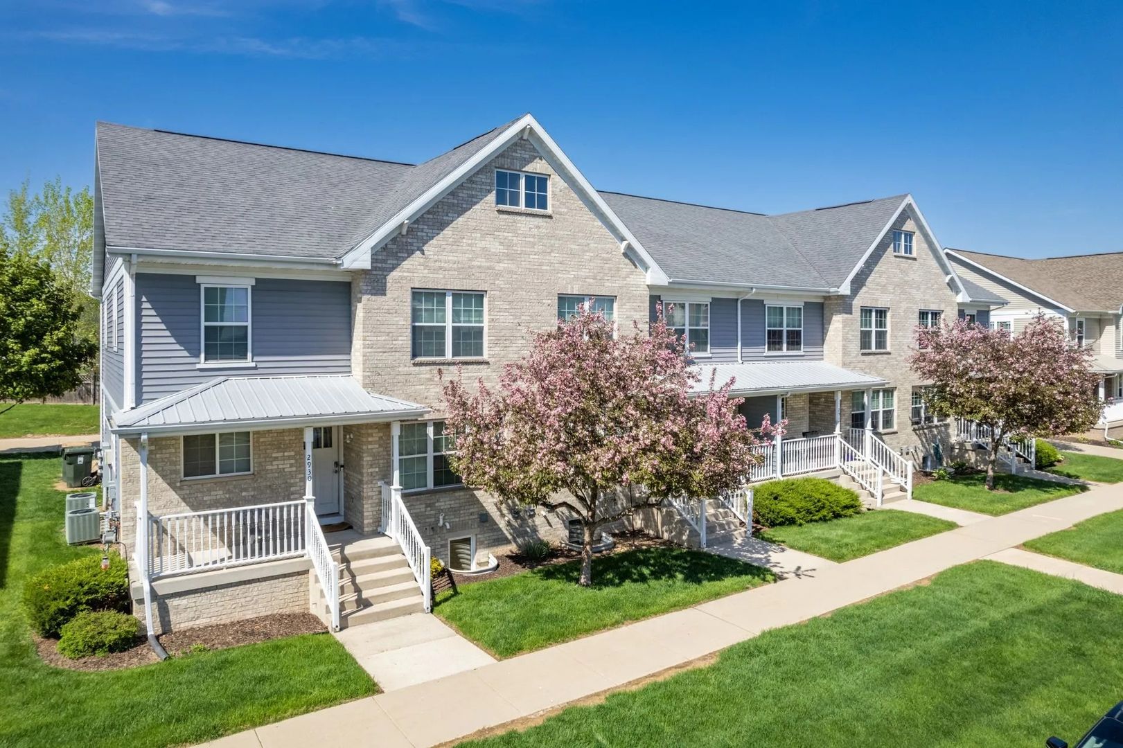 Sun Prairie Apartment: 2870 - 2950 Blue Aster