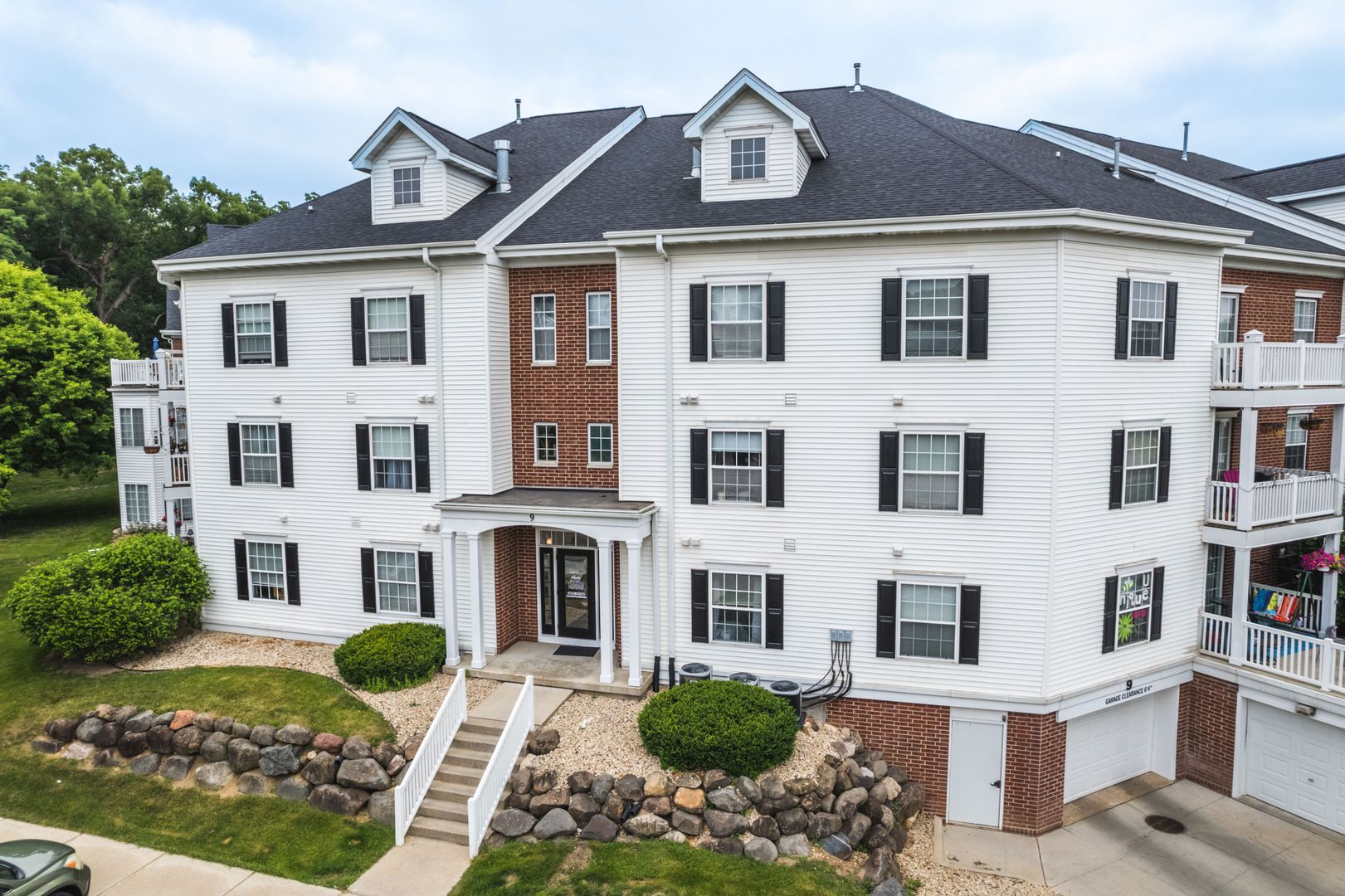 Madison Apartment: 1602 Kings Mill Way