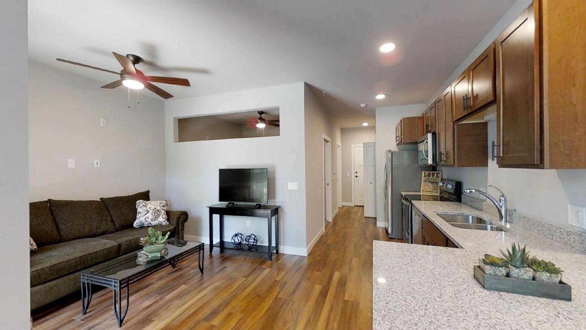 Oregon Apartment: 134 Jefferson St