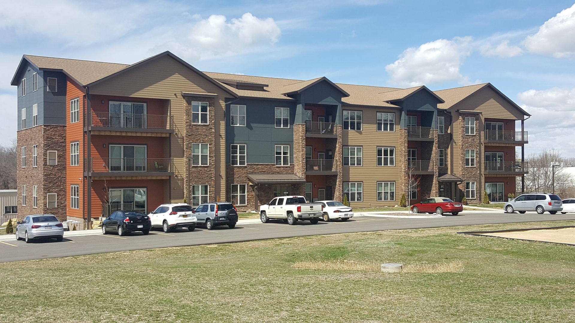 McFarland Apartment: 4608 Siggelkow Rd.