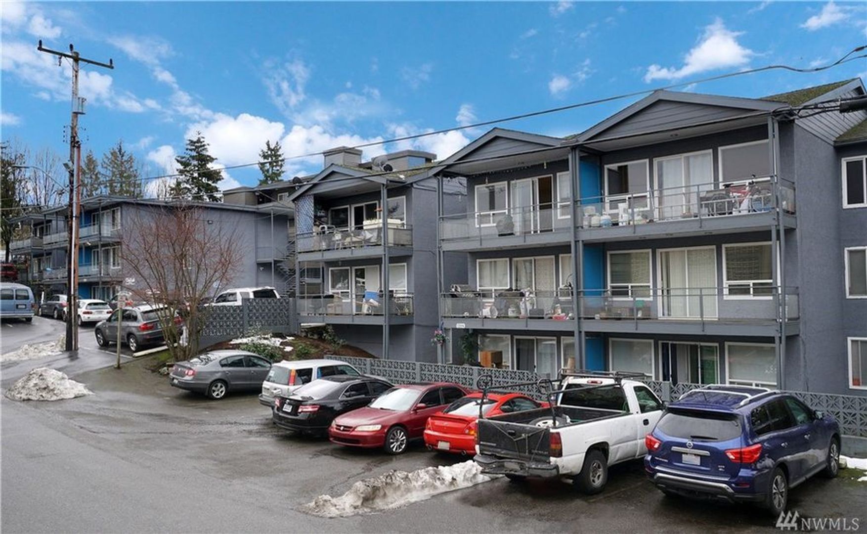 Burien Apartment: 1219 SW 124th St