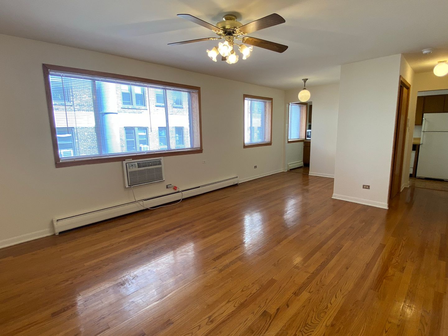 Chicago Apartment: 417 W. Roscoe