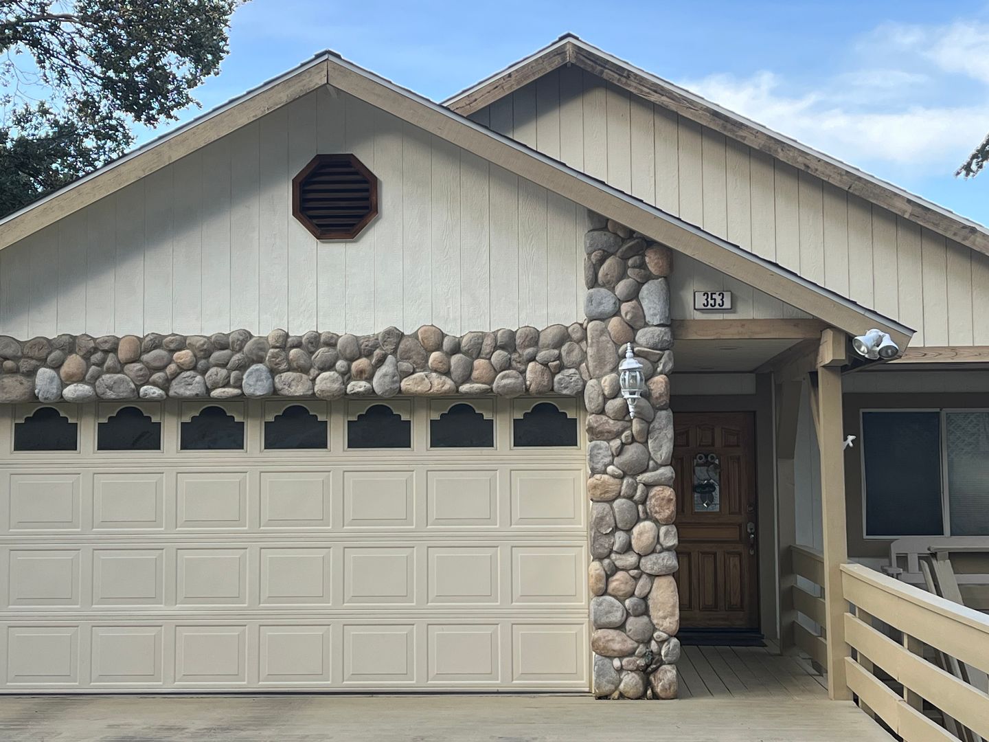 Crestline House: 353 Wylerhorn Drive