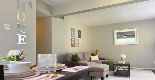 Bright & Inviting – photo 1
