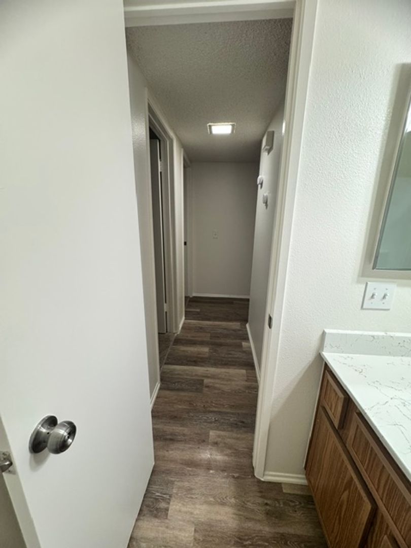 Valley View Village Apartments 11 of 12
