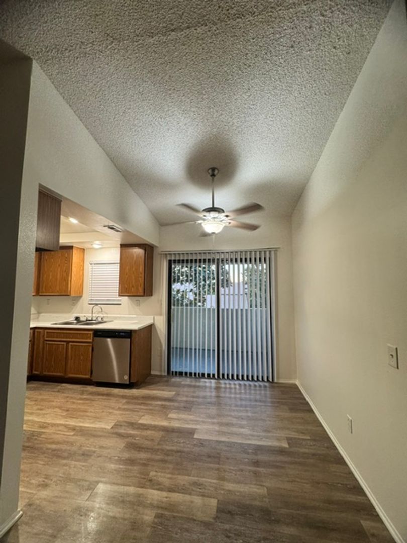 Valley View Village Apartments 16 of 18