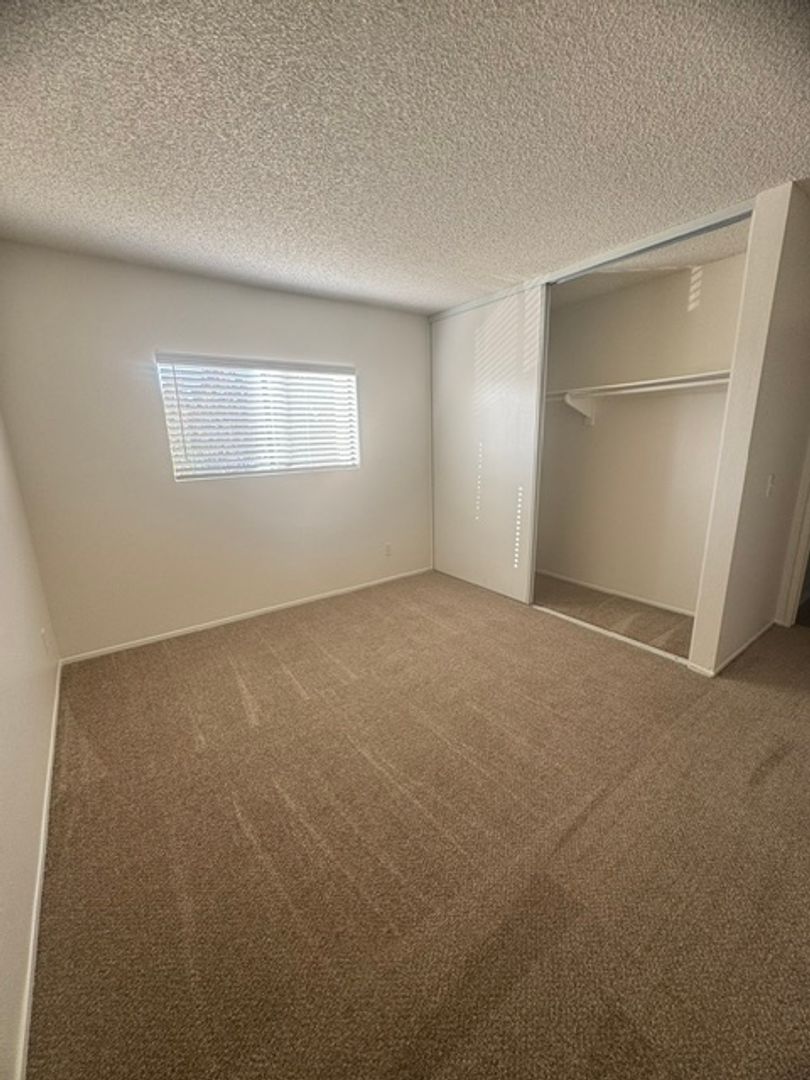 Valley View Village Apartments 7 of 12