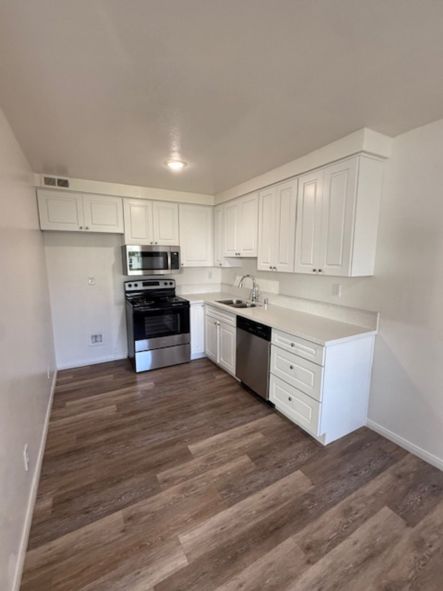 Lampson Village Apartments 9 of 12