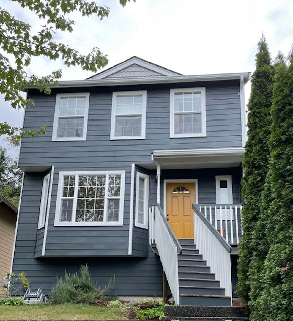 Bellingham House: 1412 Sweetbay Drive