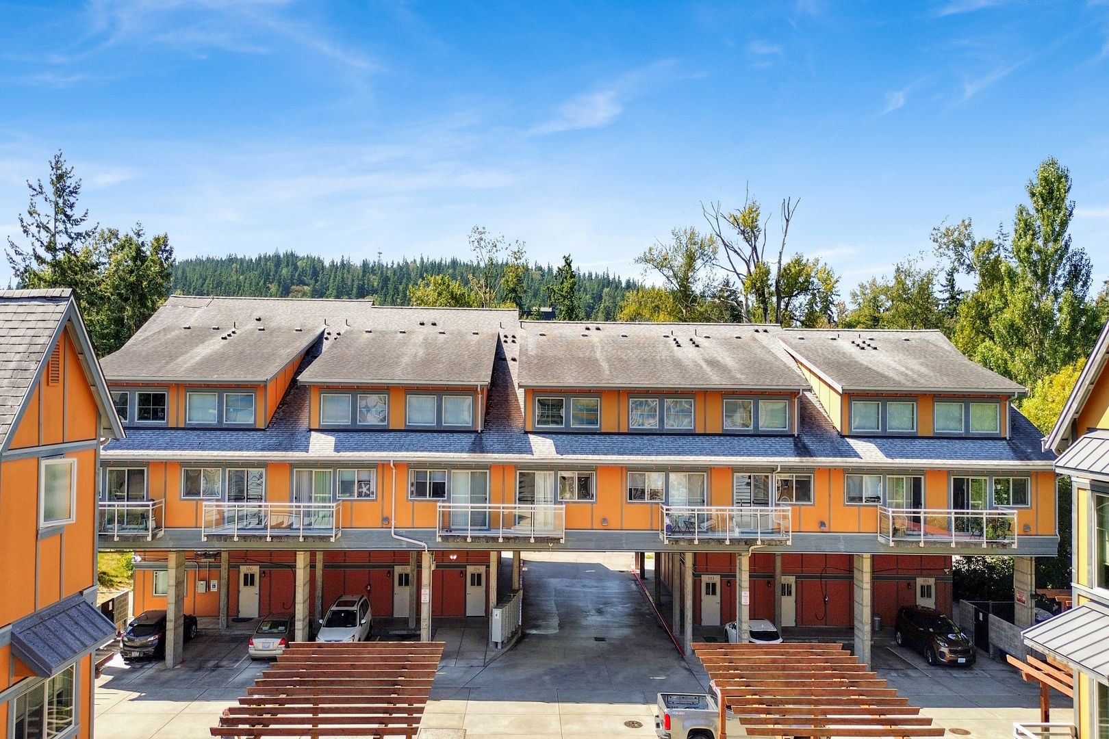 Bellingham Apartment: 950/960/970 Lincoln St