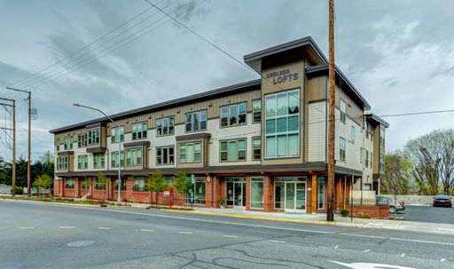 Studio Apartment in Prime Downtown Location! – photo 1