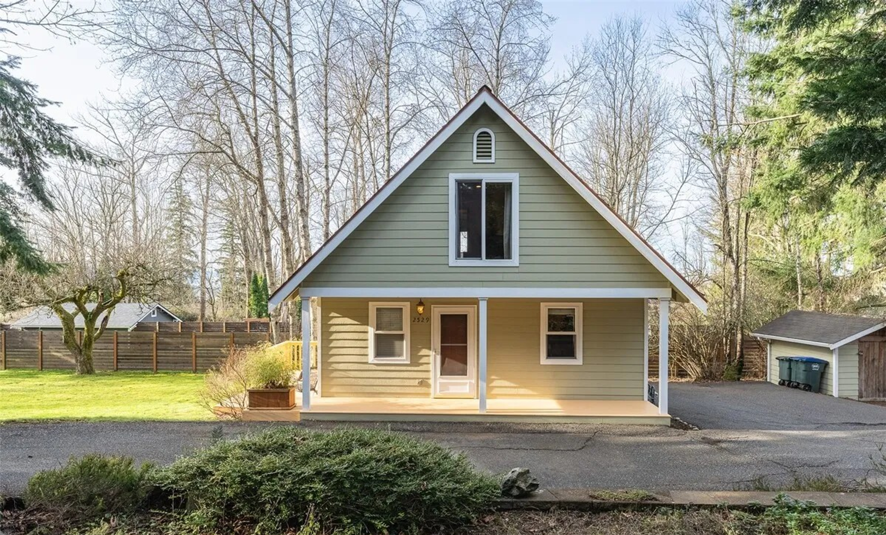 Bellingham House: 2529 Vining Street