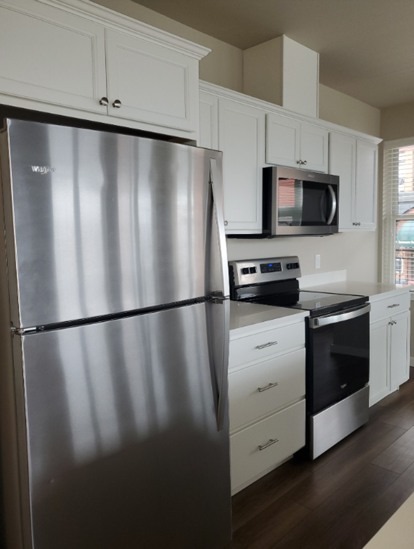 Bellingham Apartment: 1215 12th Street