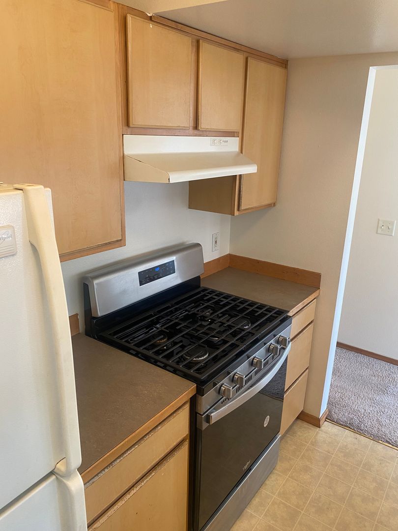 Bellingham Apartment: 1504 Alabama Street