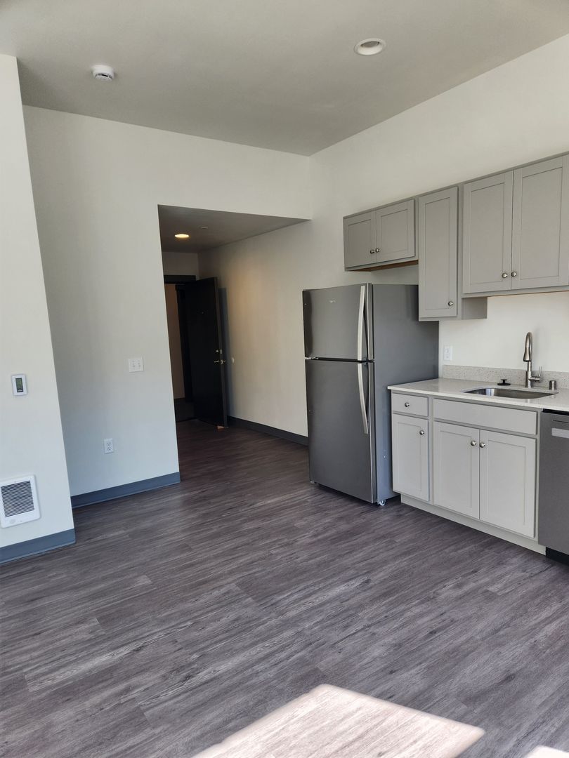 McKenzie Square Apartments 12 of 13