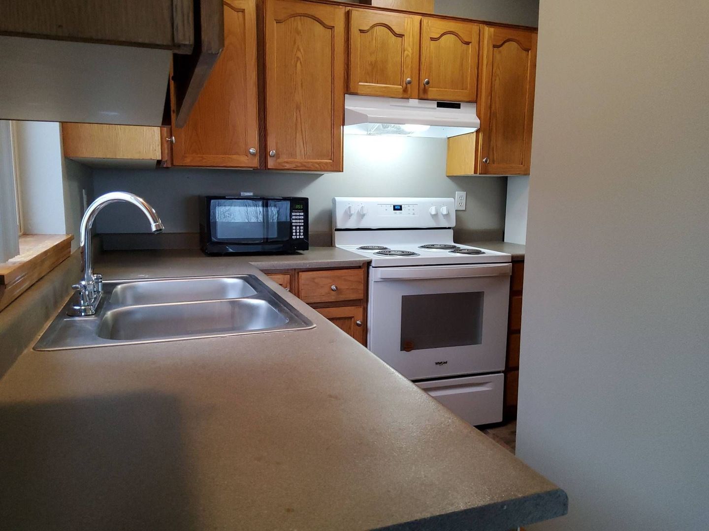 Blaine Apartment: 1432 - 1498 Peace Portal Drive