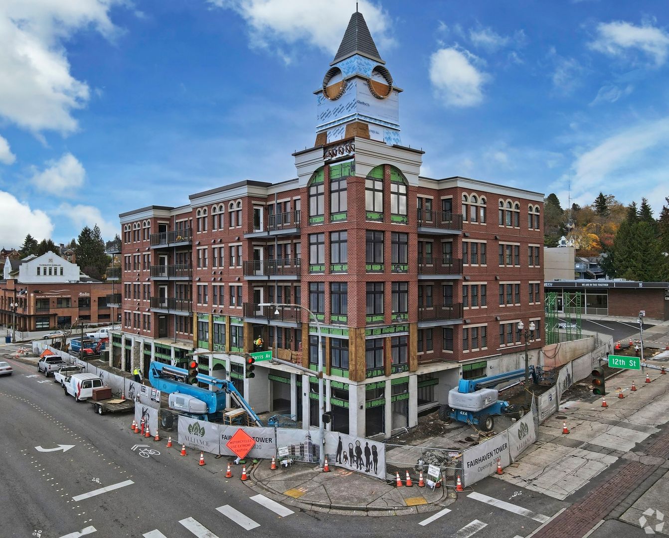 Bellingham Apartment: 1215 12th Street