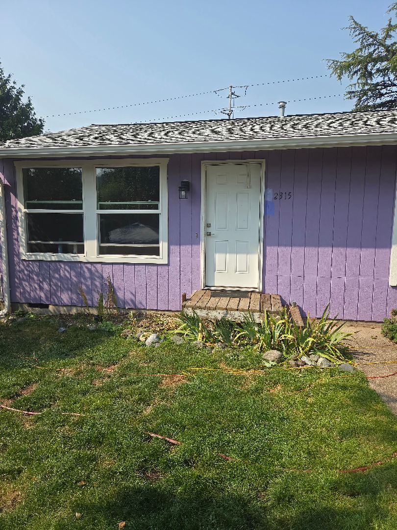 Bellingham House: 2315 Wilson Ave