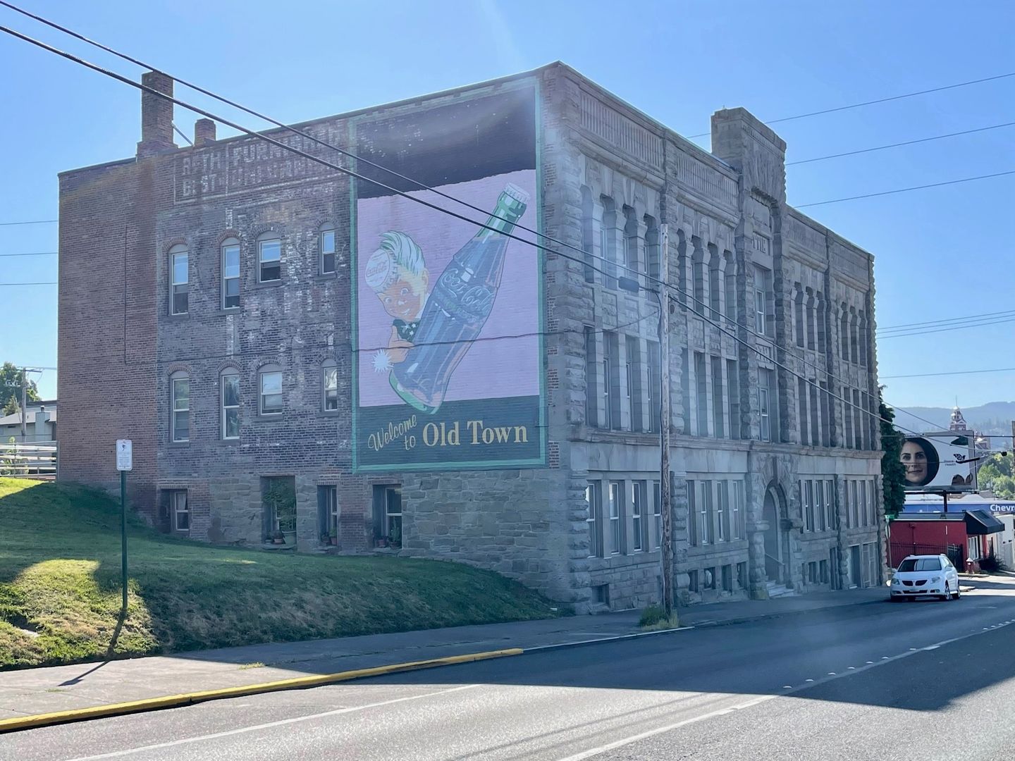 Bellingham Apartment: 1106 W Holly Street