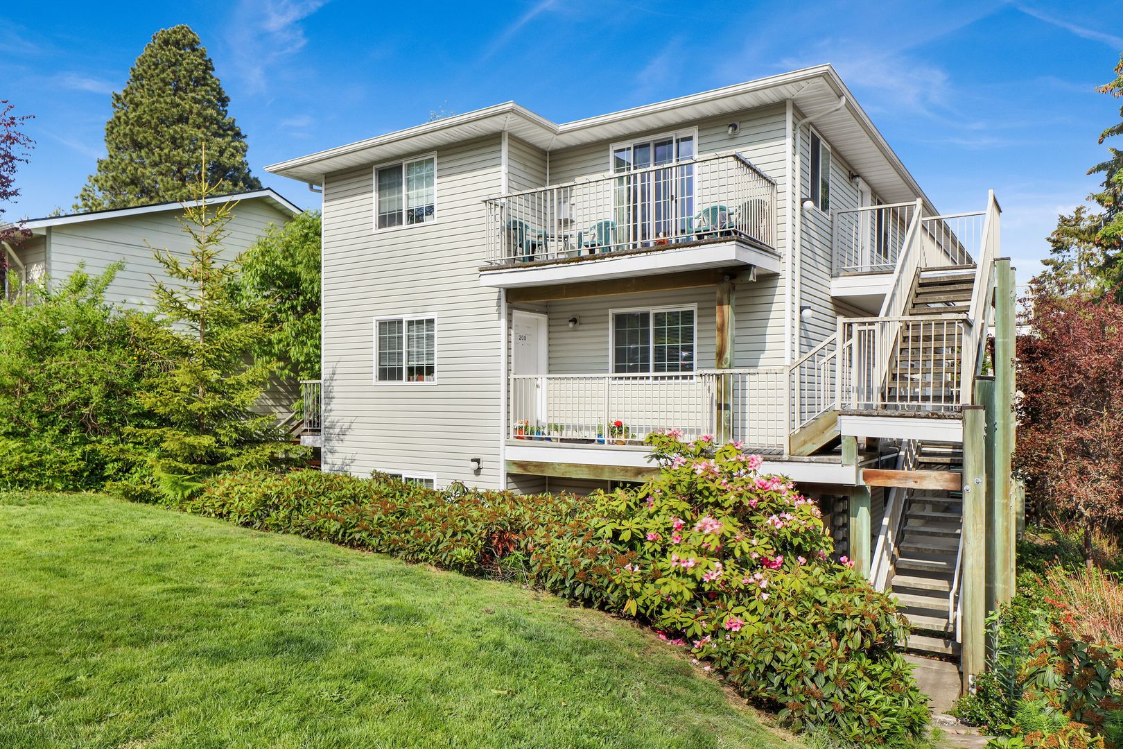 Bellingham Apartment: 1018 23rd Street
