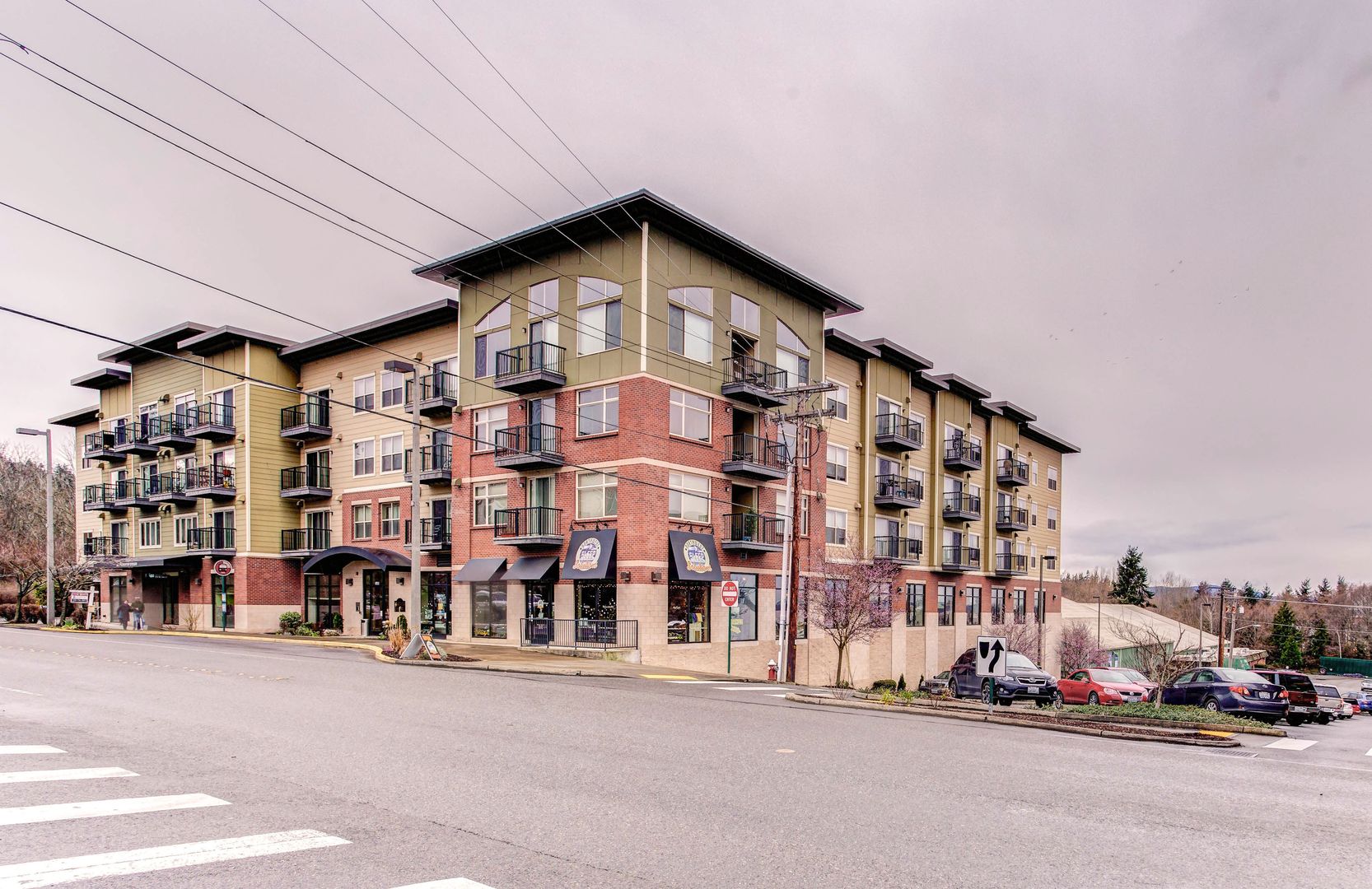 Bellingham Apartment: 1440 10th Street