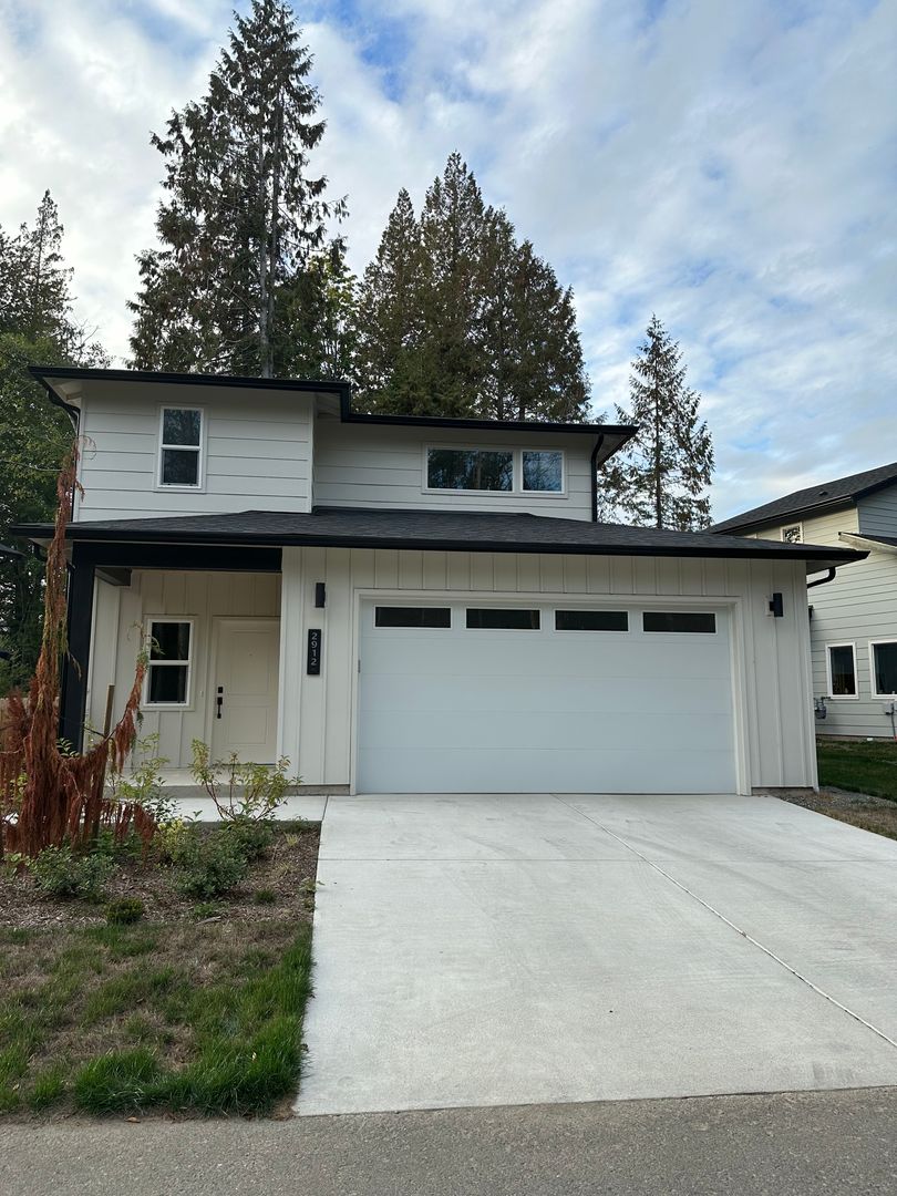 Blaine House: 2912 Sandwood Lane