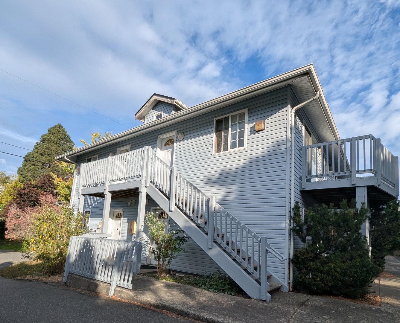 Bellingham Apartment: 1011 23rd Street