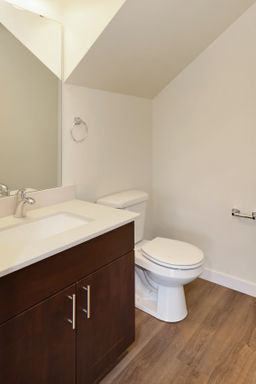 408 Front Street -C, Sumas, WA 98295