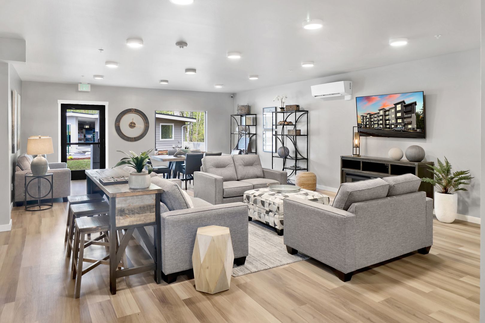 Bellingham Apartment: 4265 Creston Way