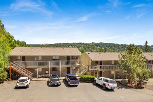 Limited-Time Offer: $25 Application Fee, Apply Today! Rent special of 1/2 off 1st month rent! – photo 1